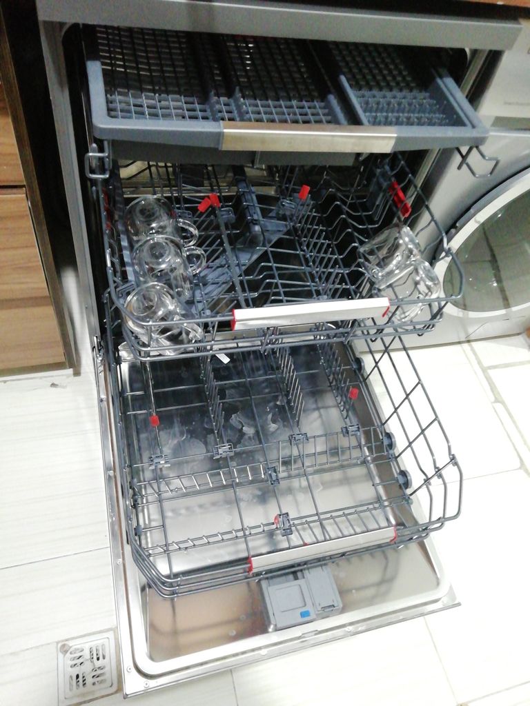 ماشین ظرفشویی 14 نفره دوو مدل DW-200S